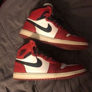 Air Jordan 1 (Chicago)